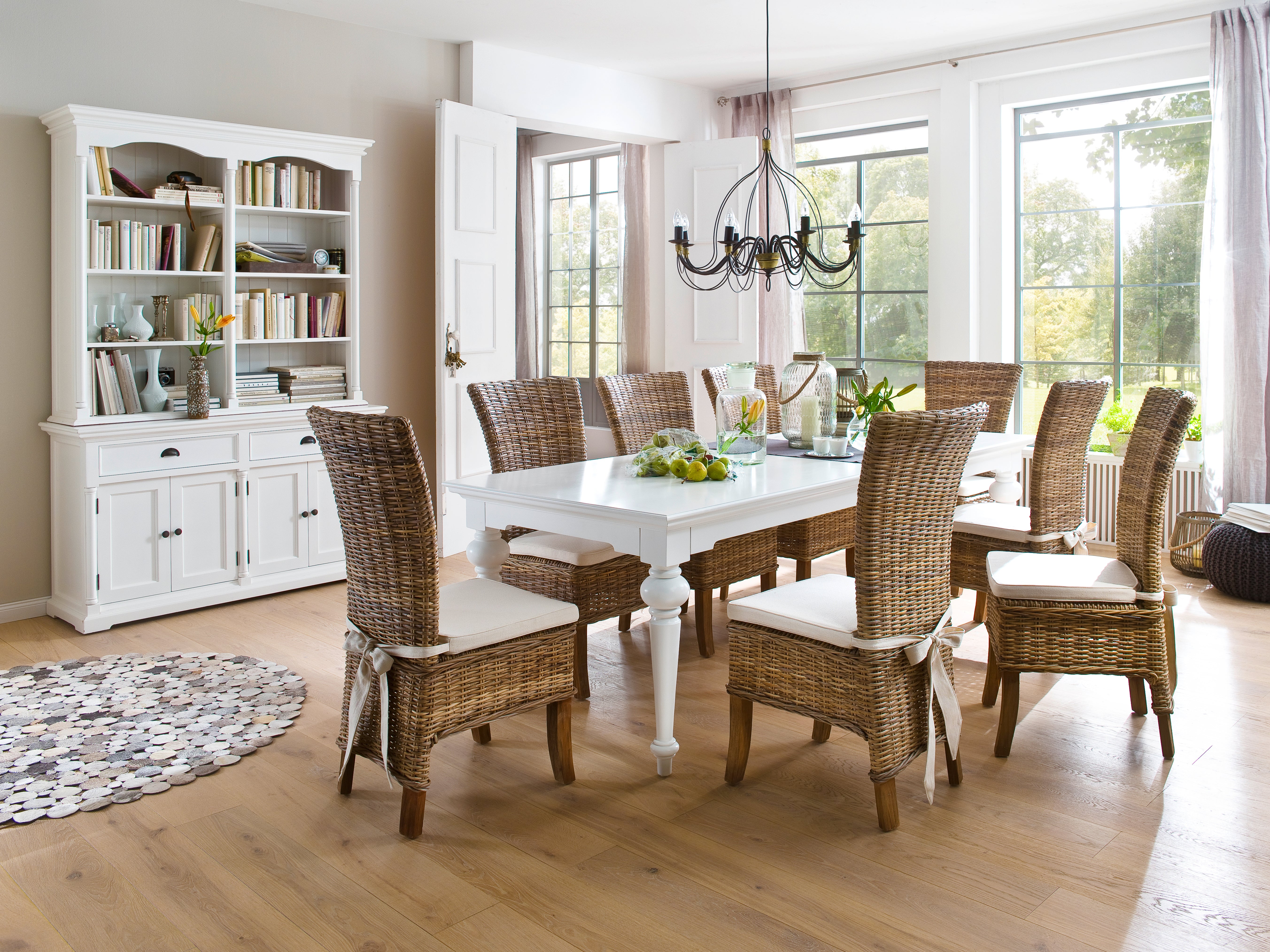 Kitchen & Dining Tables