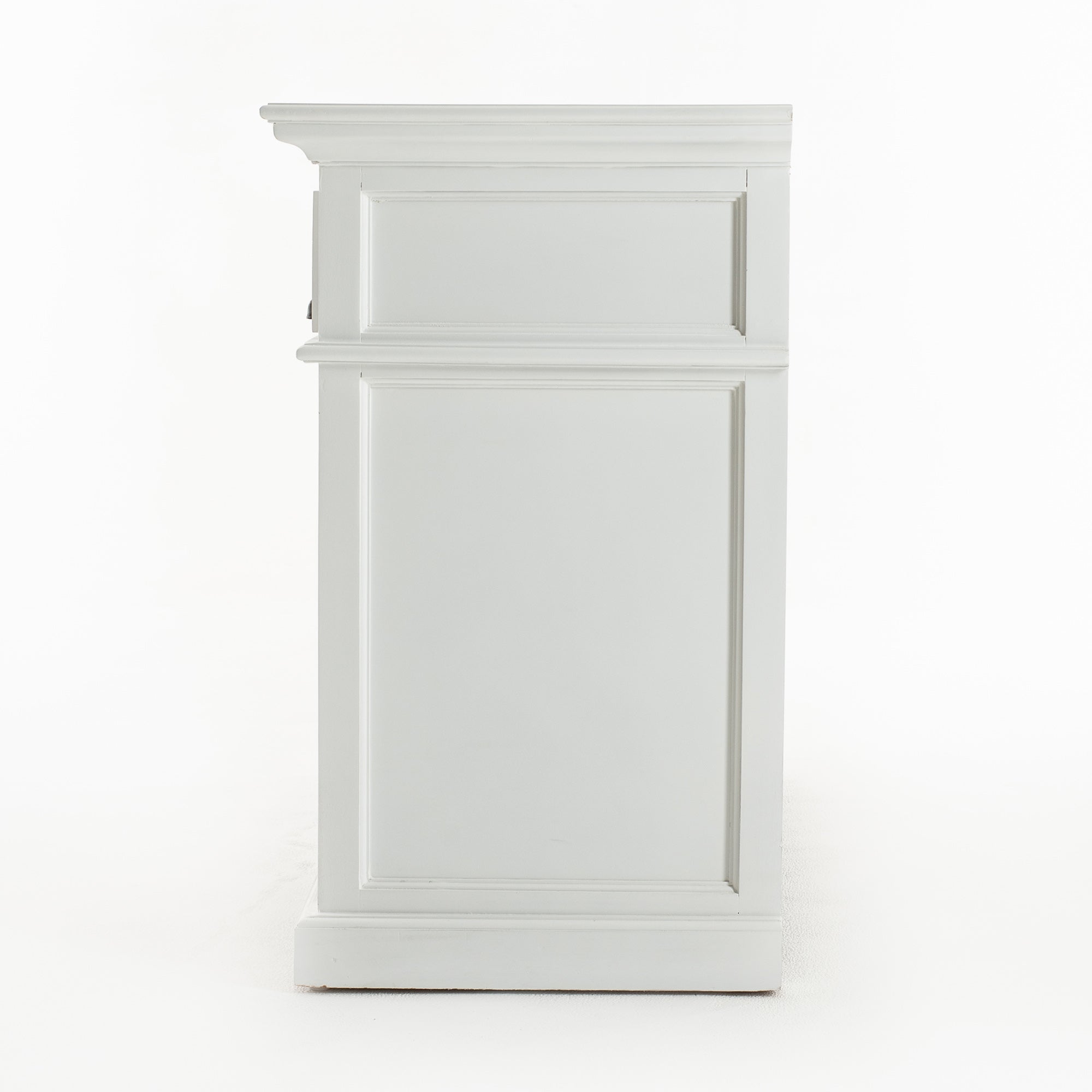 Halifax Dining Buffet with Basket Set