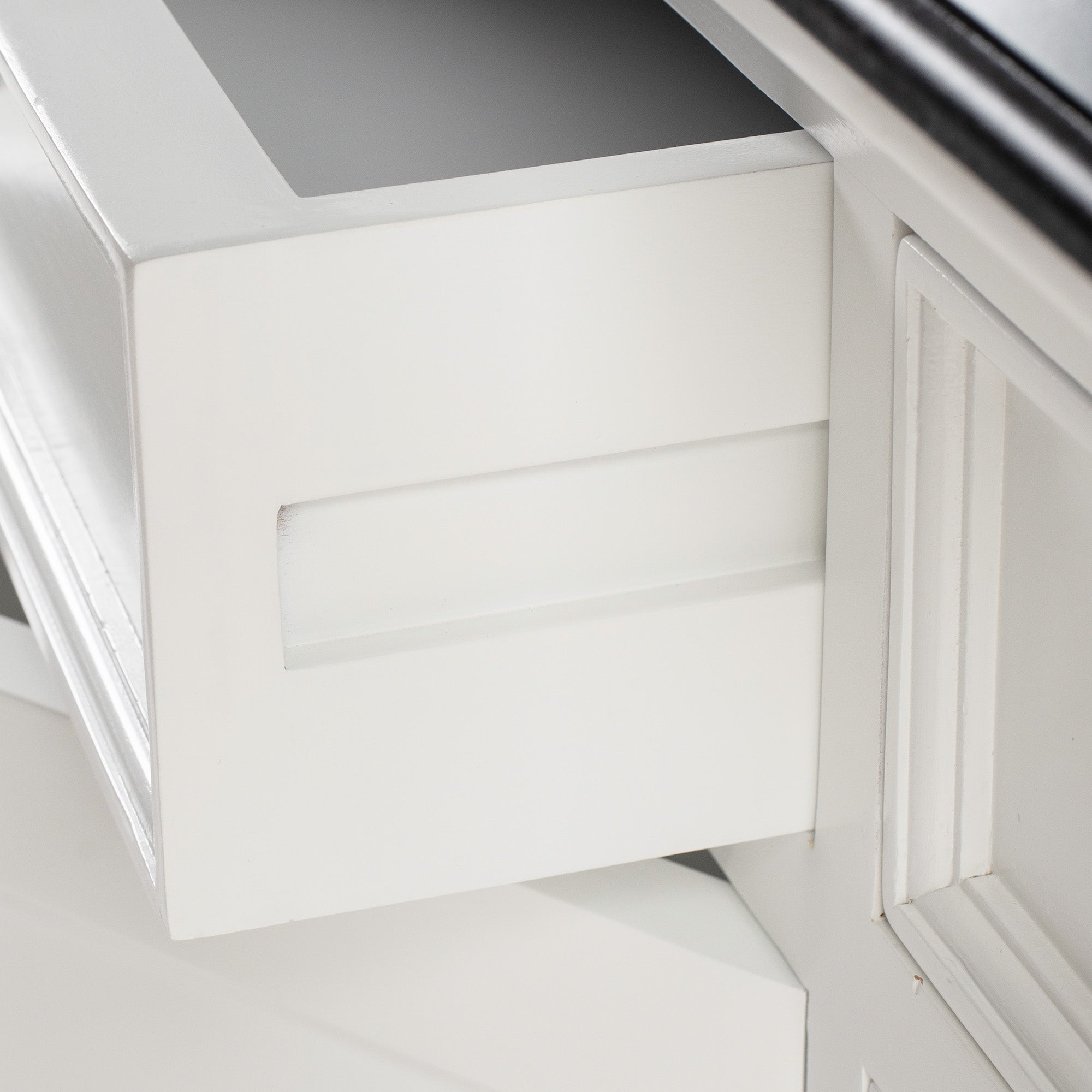 Halifax Contrast Buffet with 4 Doors 3 Drawers