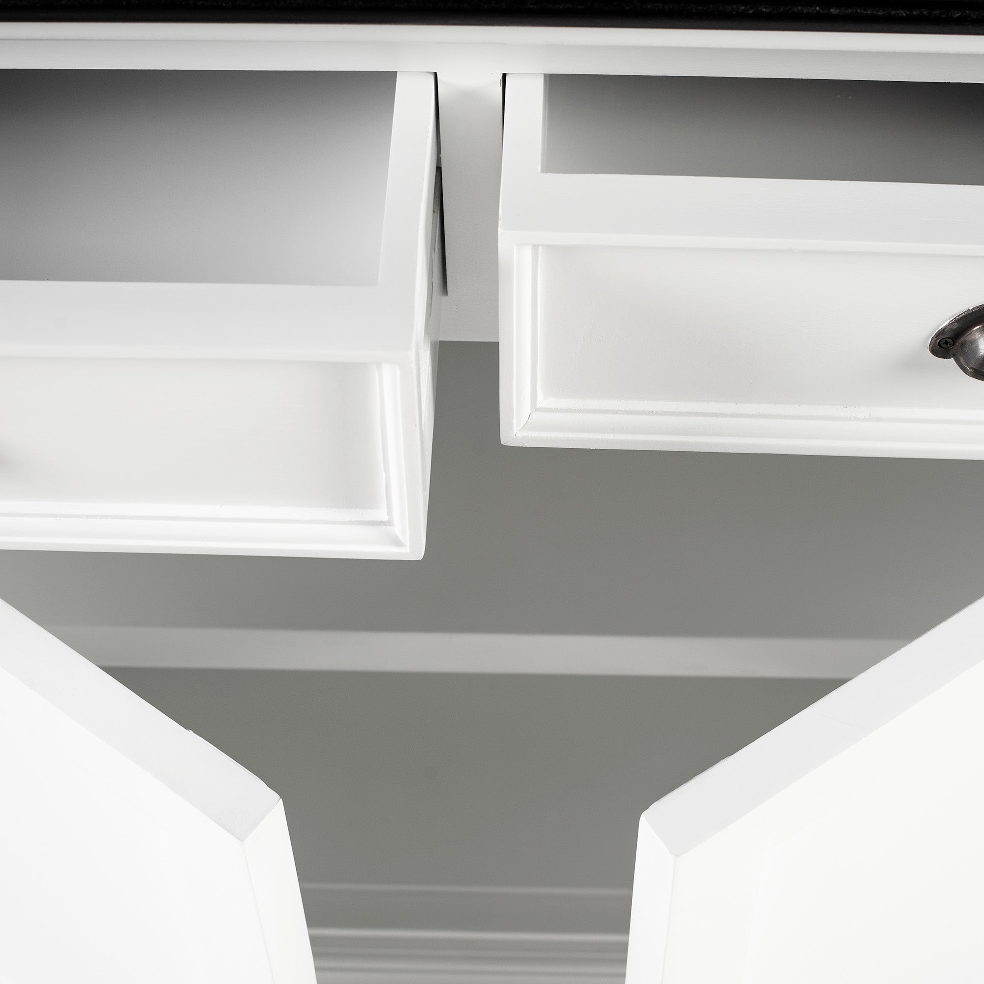 Halifax Contrast Large Buffet 4 Doors 4 Drawers 79''