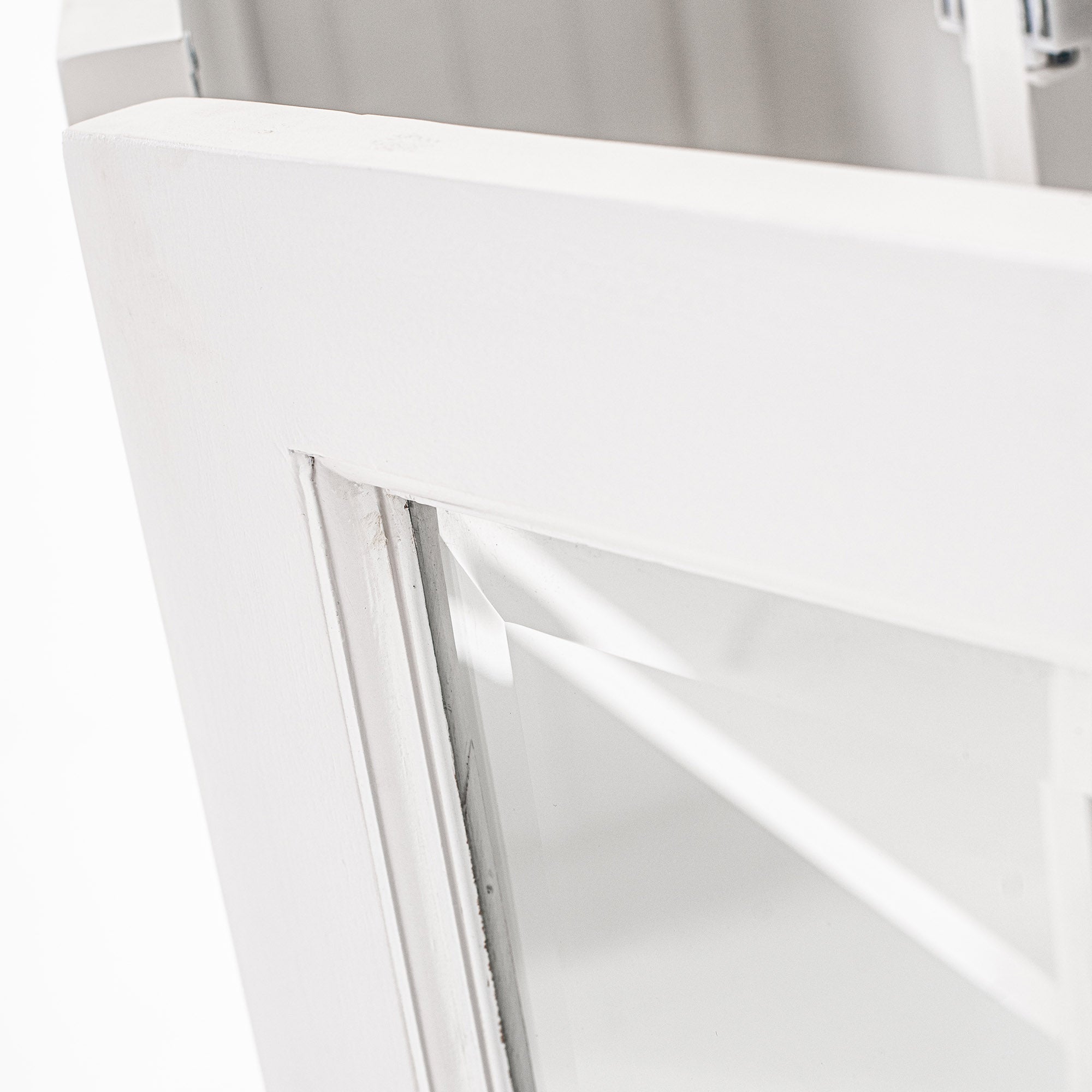 Halifax Glass-Display Hutch Unit