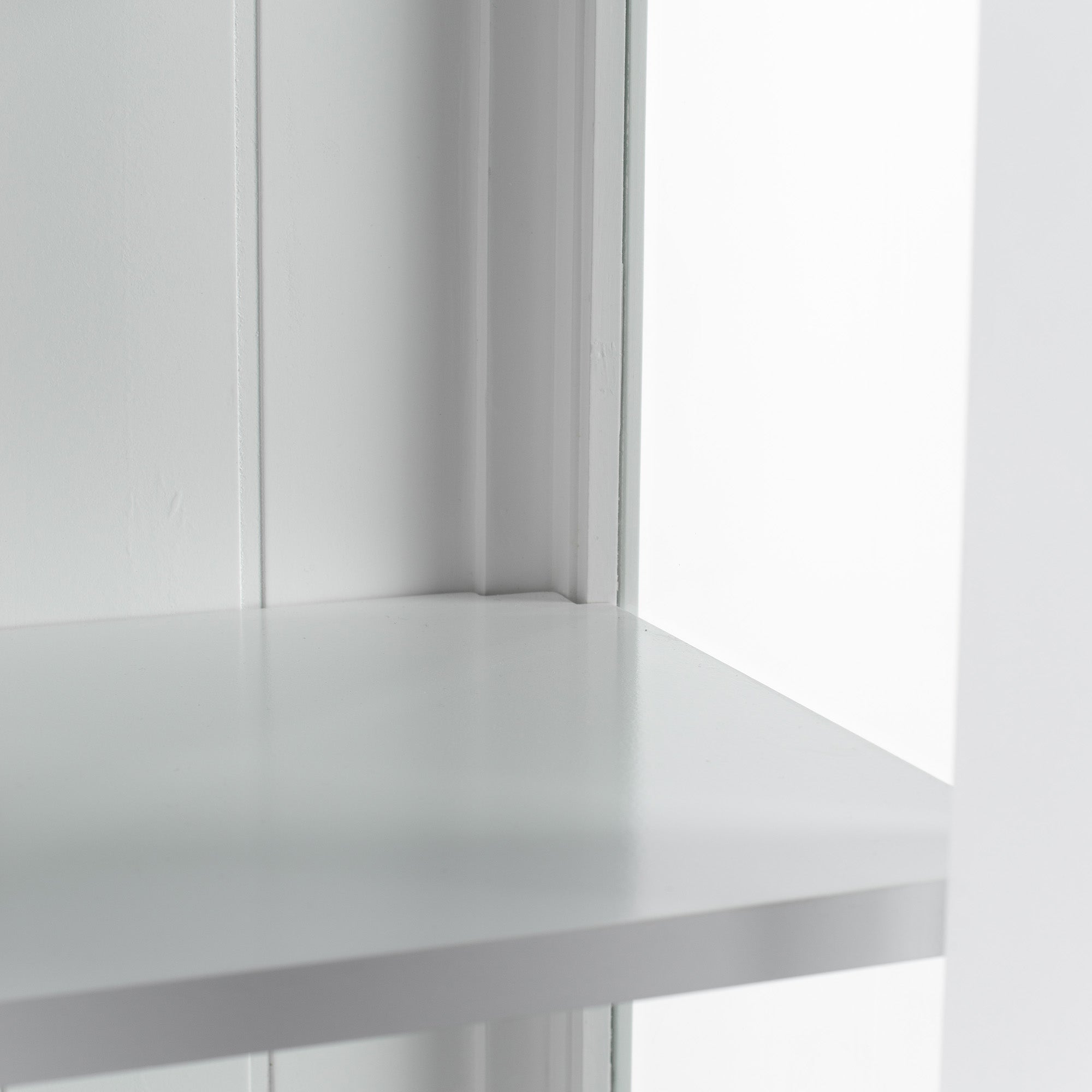 Skansen Glass-Display Hutch Unit with 4 Doors and 2 Drawers