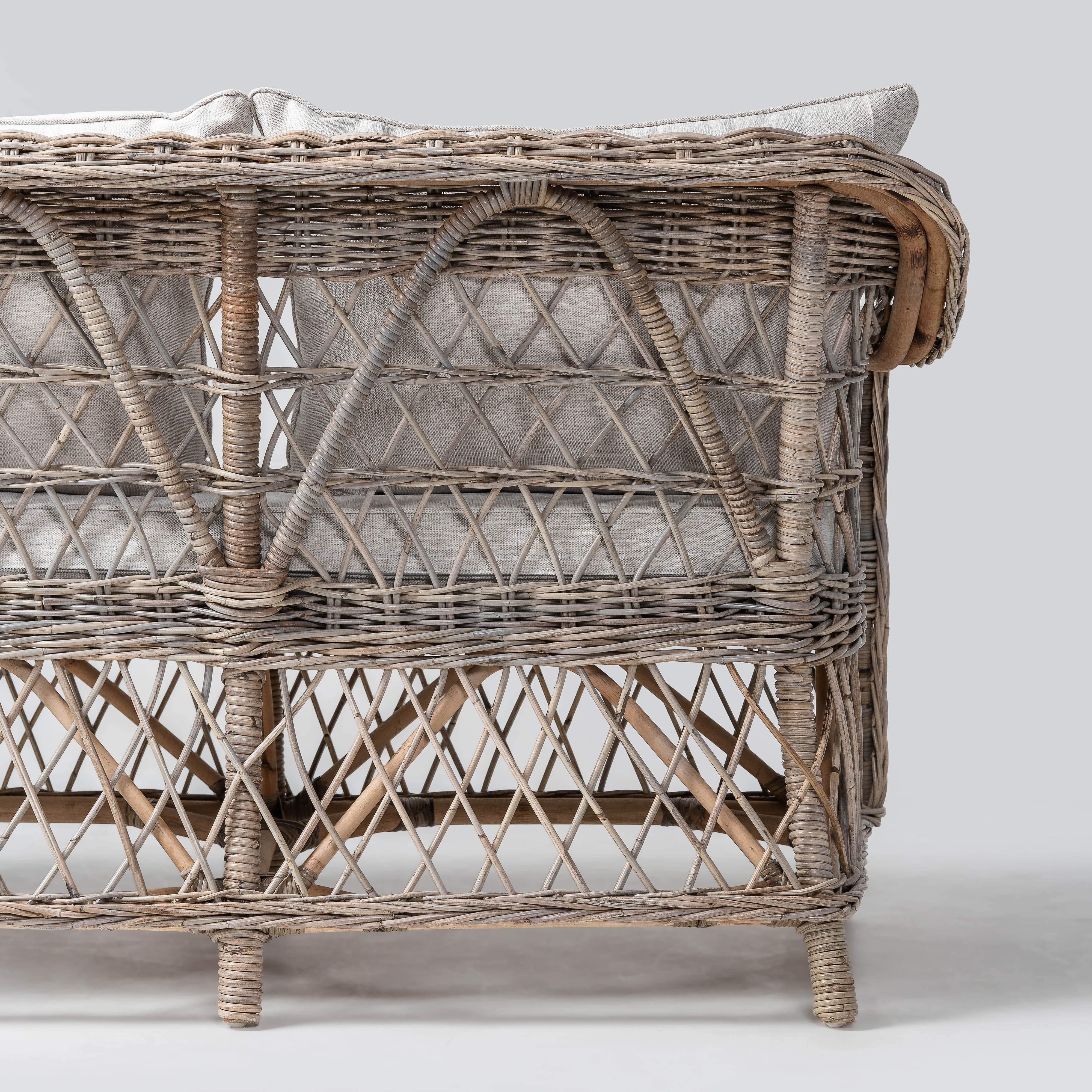 Wickerworks Harbour Bench