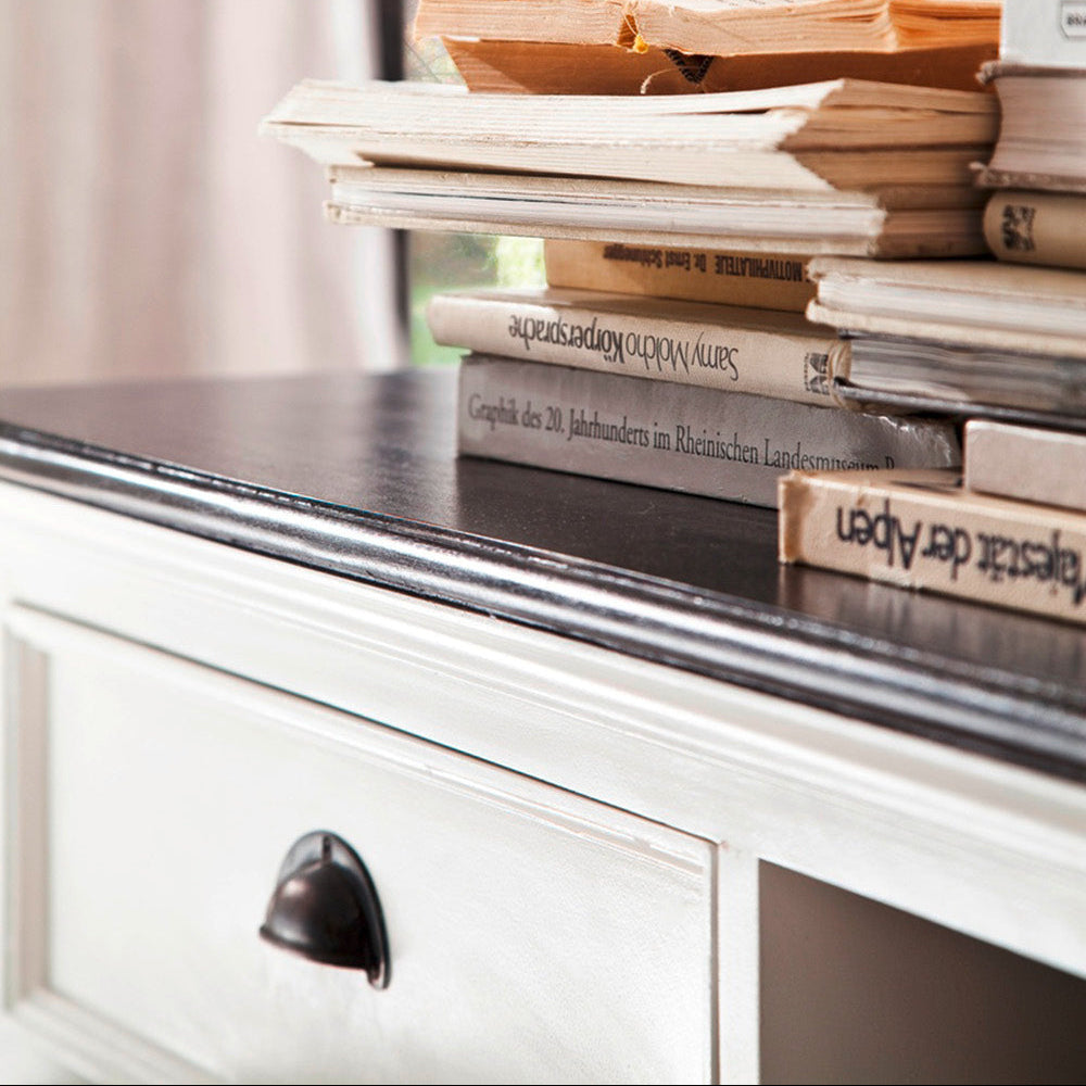 Halifax Contrast Media Console Large