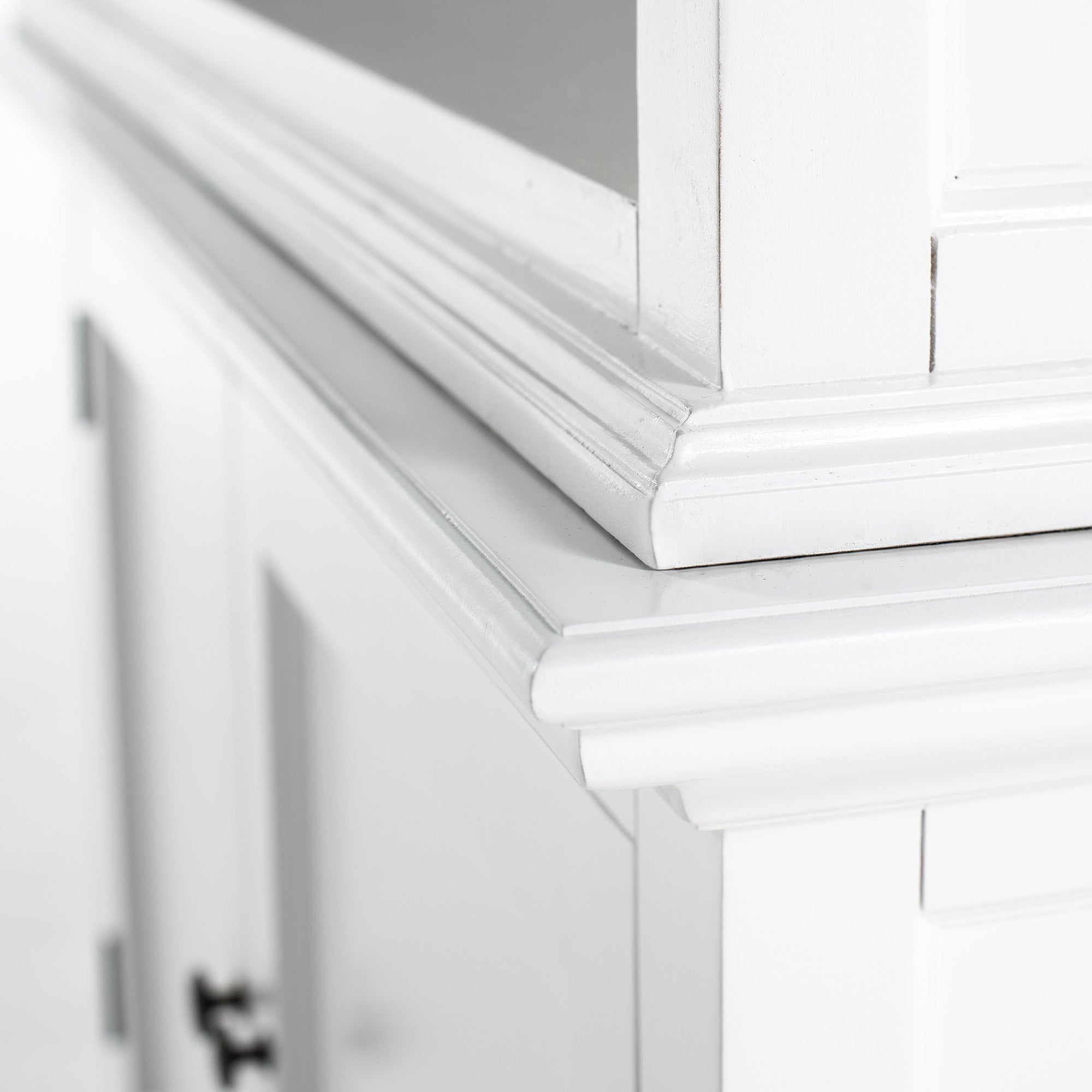 Halifax Single-Bay Hutch