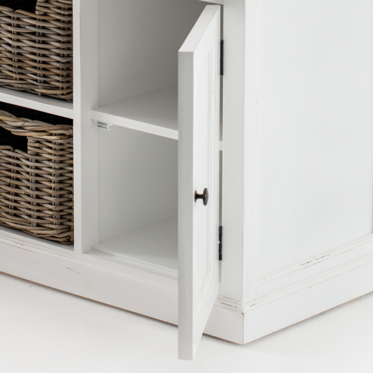 Halifax Accent Buffet with 2 Baskets 49''