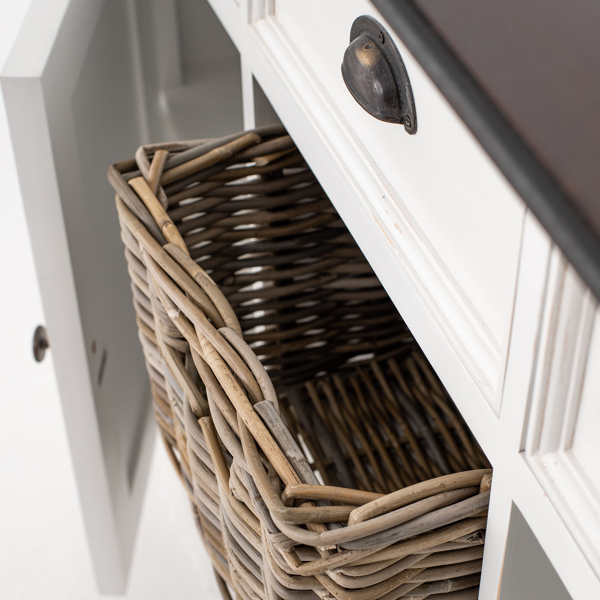 Halifax Accent Buffet with 2 Baskets