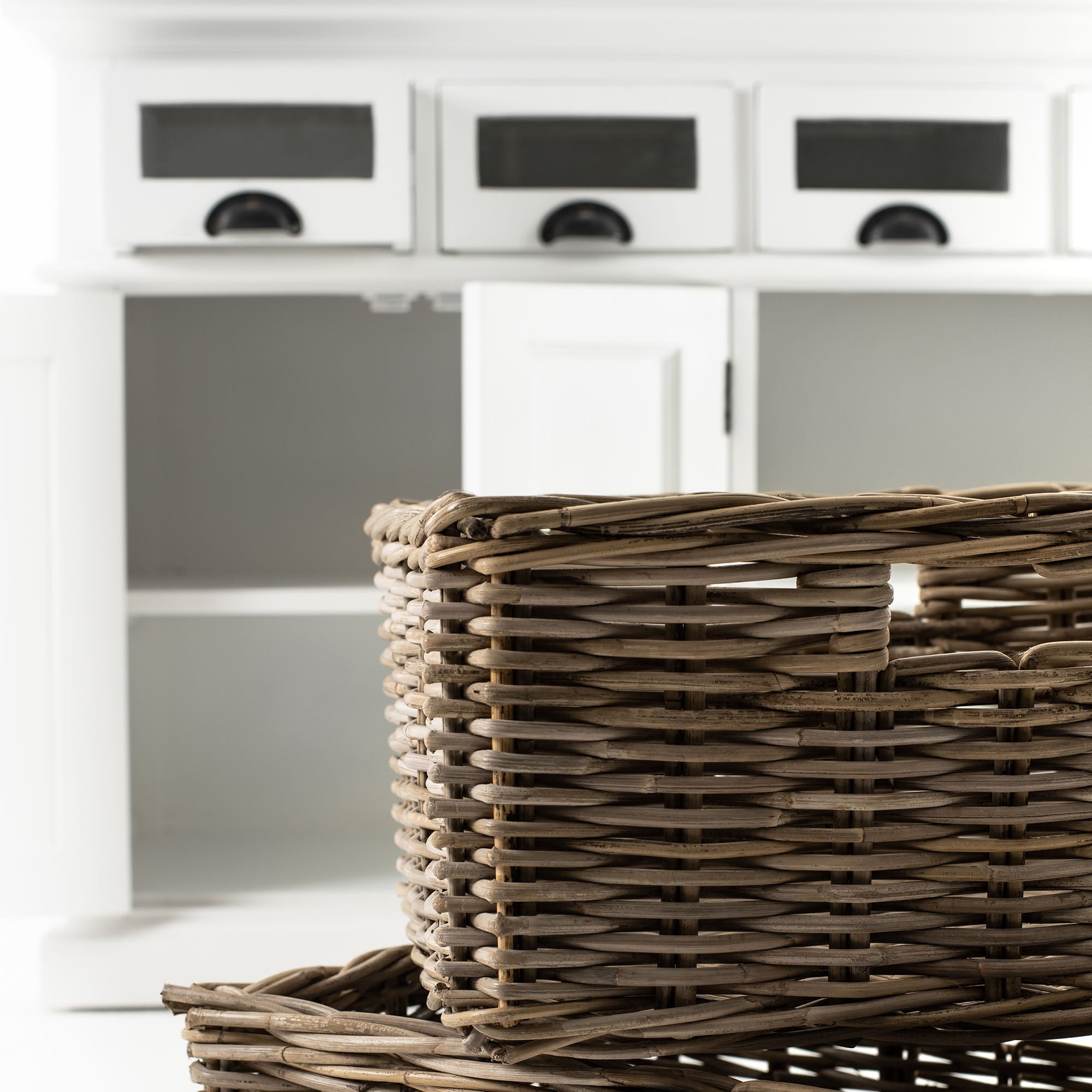 Halifax Dining Buffet with Basket Set