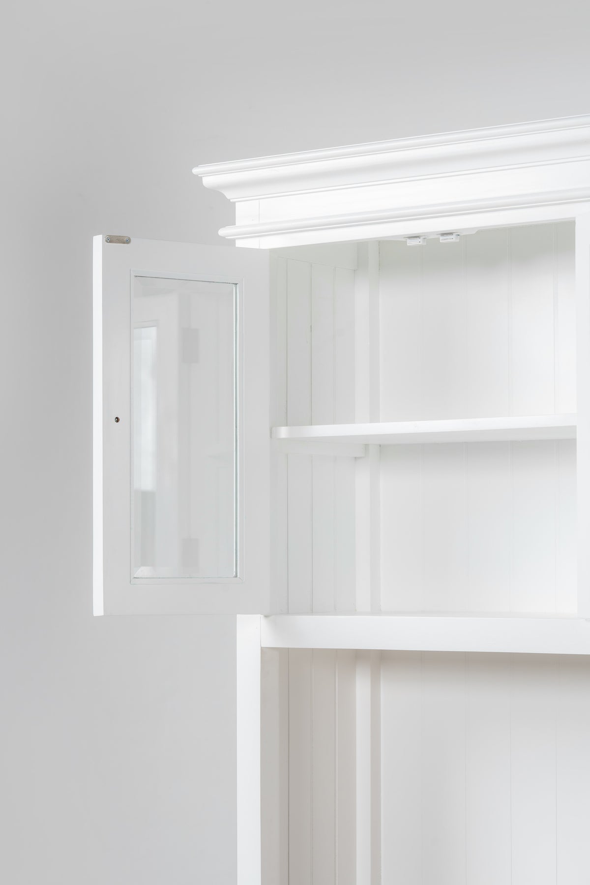 NovaSolo Corfu Hutch Unit with 4 Glass Doors and 2 Drawers, Classic White & Medium Brown, close-up detail
