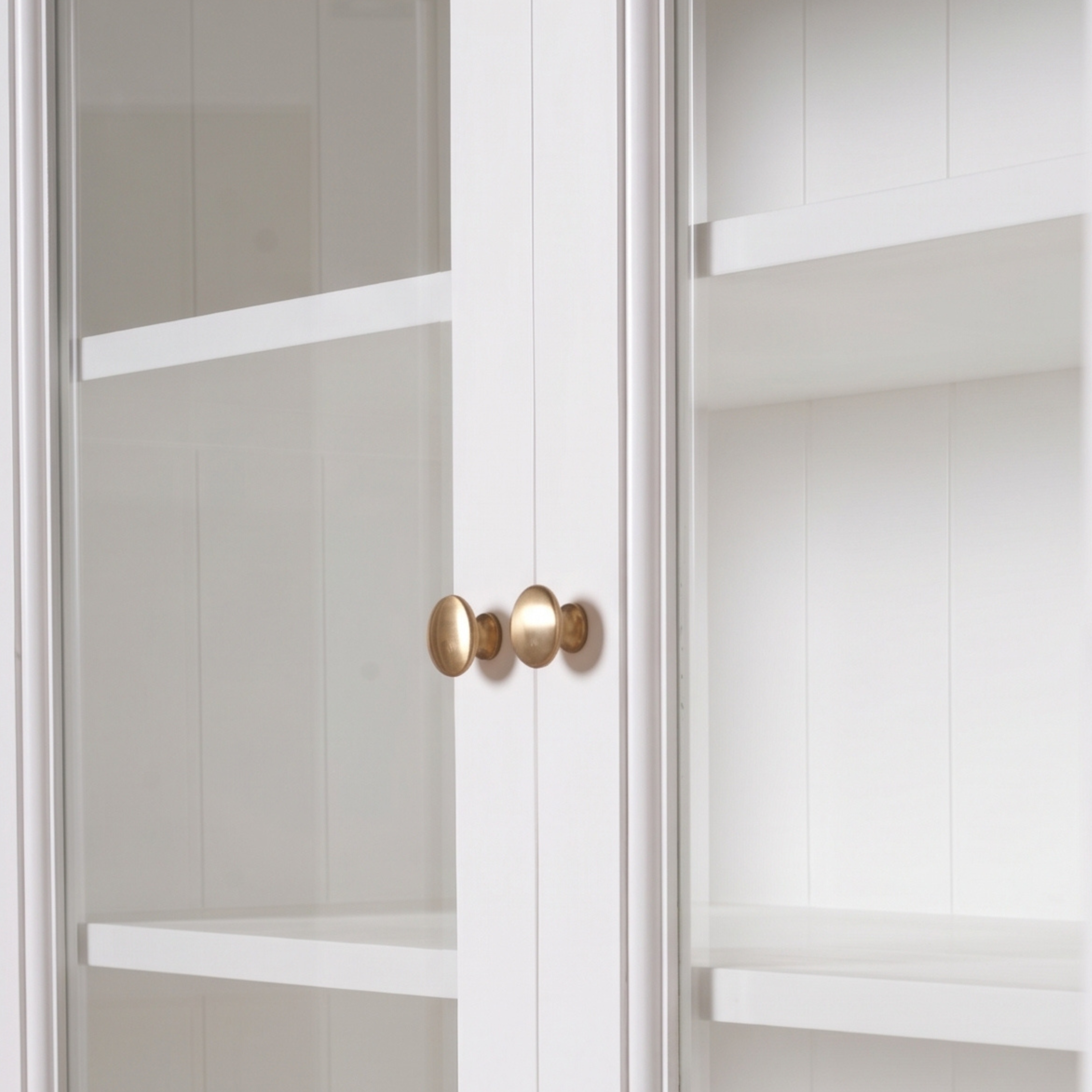 Corfu Hutch Unit with Glass Doors 71''