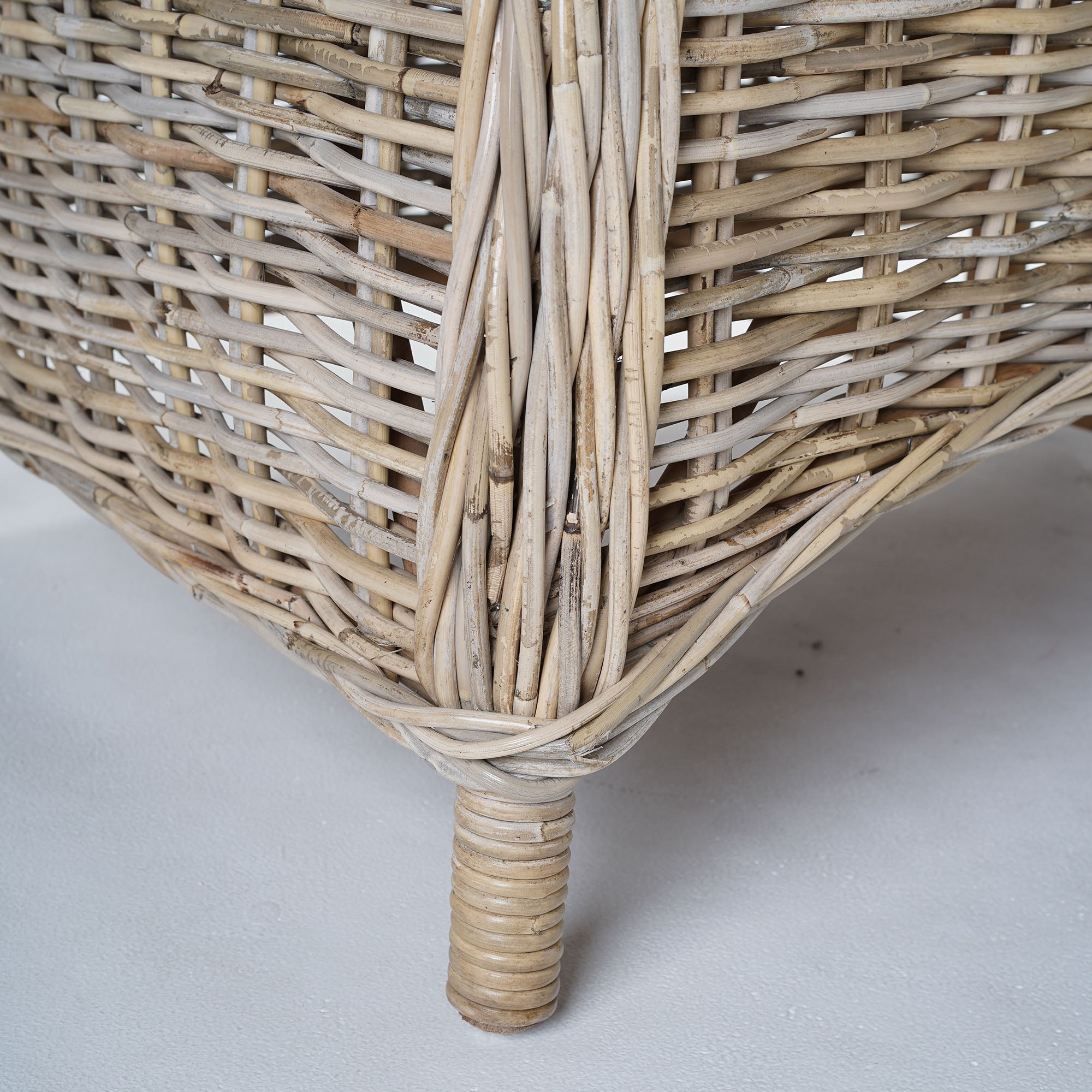 Wickerworks Equerry Bench