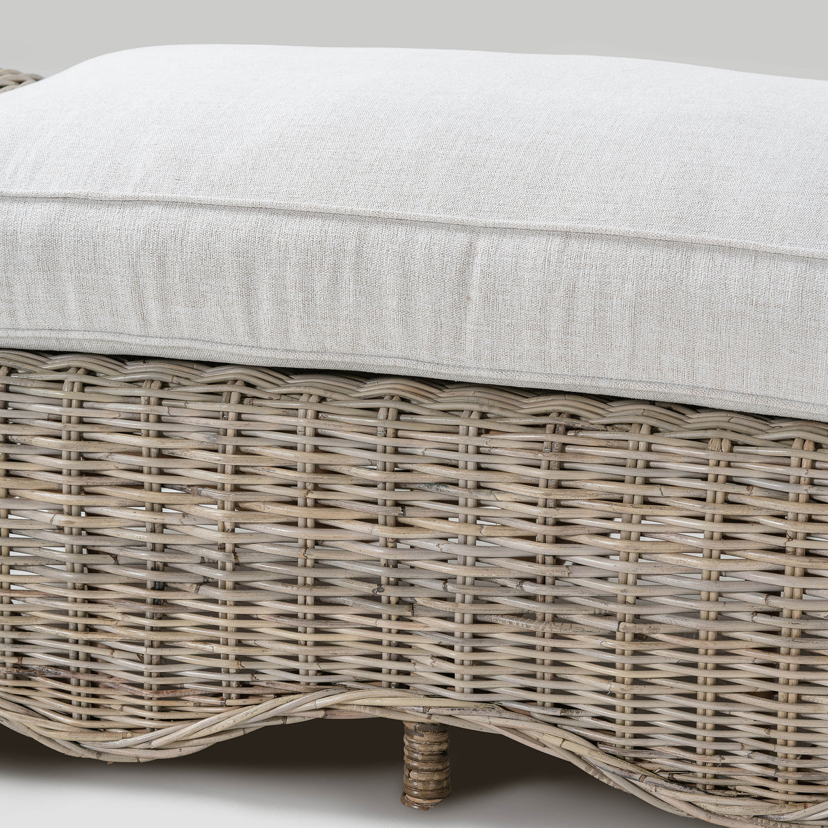 NovaSolo Wickerworks Mistral Bench 44 in, Natural Grey, dimension drawing