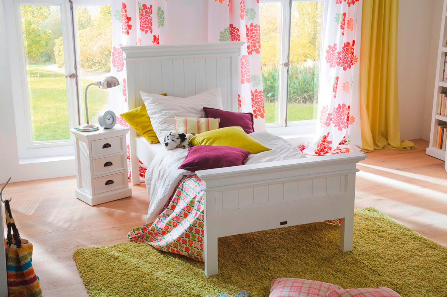 Halifax Storage Unit / Bedside Chest 3 Drawers - White
