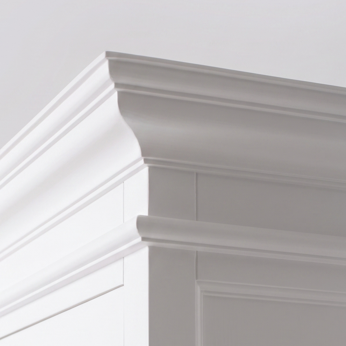 NovaSolo Halifax Single Vitrine, Classic White, close-up detail