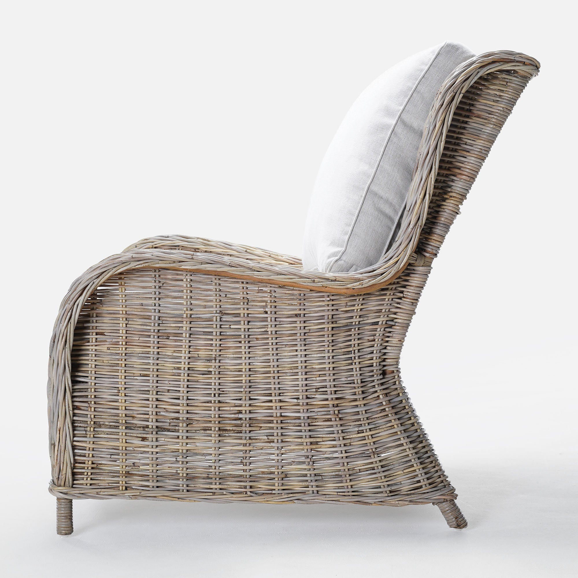 Wickerworks Alderman Chair w/ Footstool