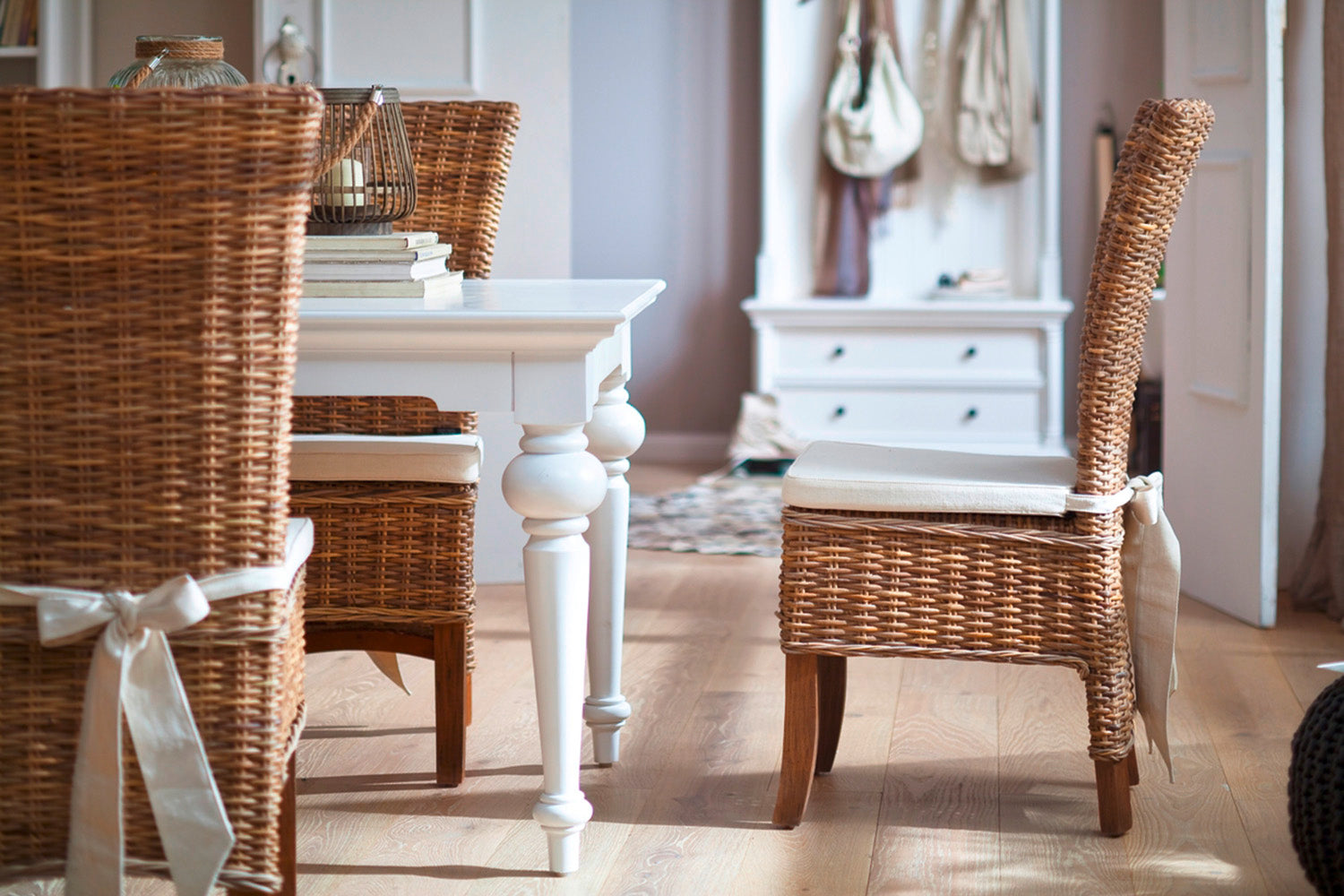 Provence Dining Table 71" - White