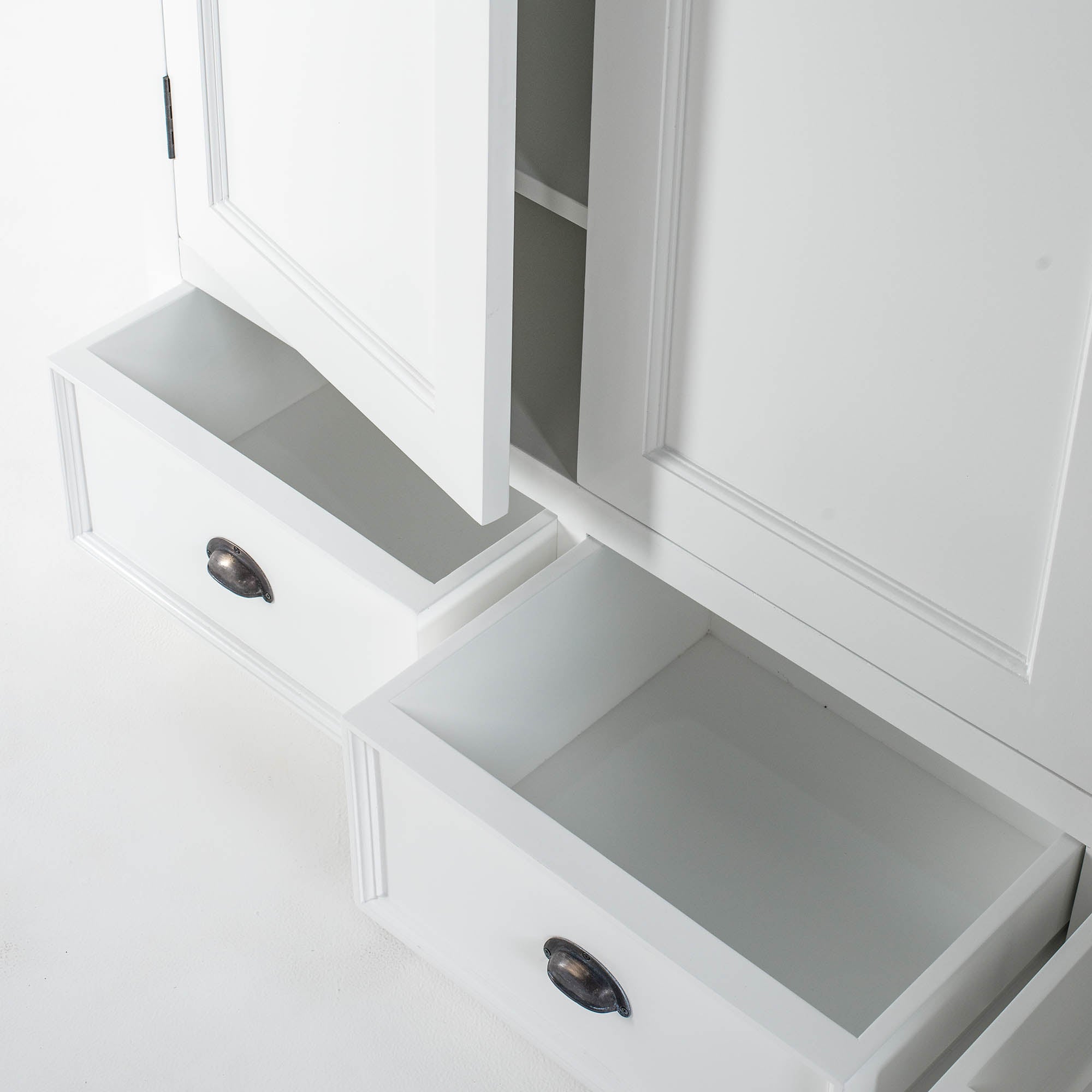 Wardrobe with 3 Doors